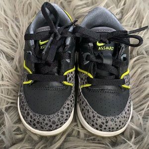 Nike Assault sneakers